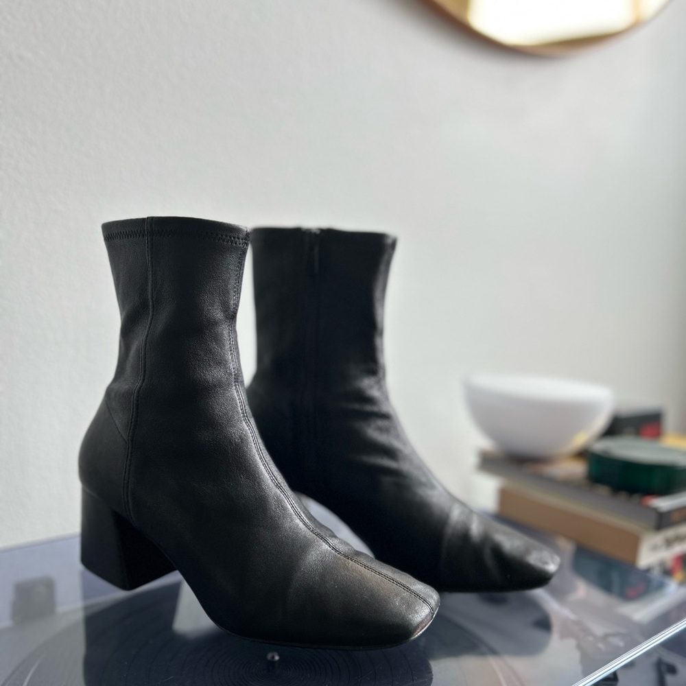 & Other Stories black block Heel ankle Boot Women’s Size 38